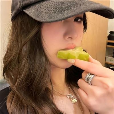 荷拉的故事